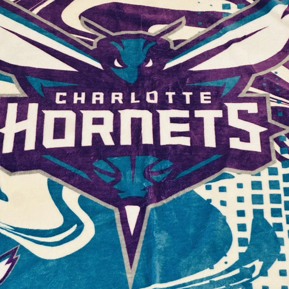 Official NBA Licensed Charlotte Hornets‎ 50